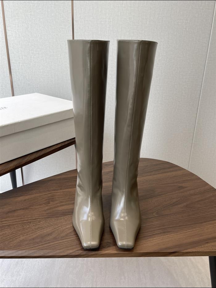 2025112817449560 480